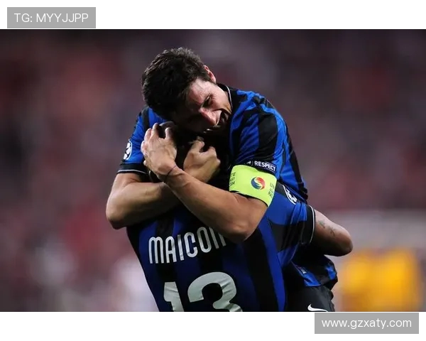 国米与尤文激战正酣双方球员拼尽全力争夺胜利