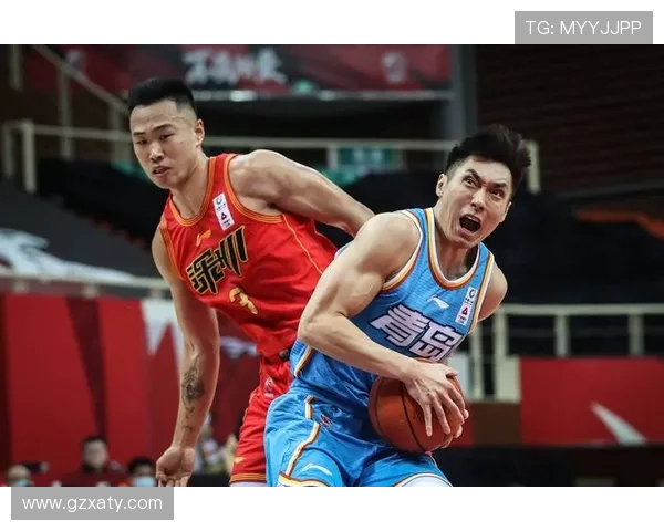 赵泰隆：从篮球新星到职业生涯巅峰的奋斗历程与成就分享